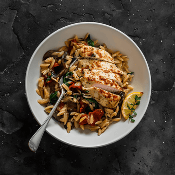 Zitronen-Thymian-Hähnchen mit Mediterranem Orzo