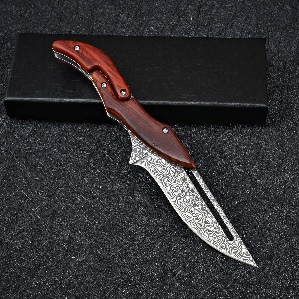 Taschenmesser aus Damast mit Palisanderholzgriff