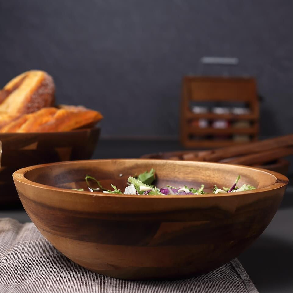 Salatschüssel Set aus Akazienholz – 3 Schüsseln inkl. Salatbesteck