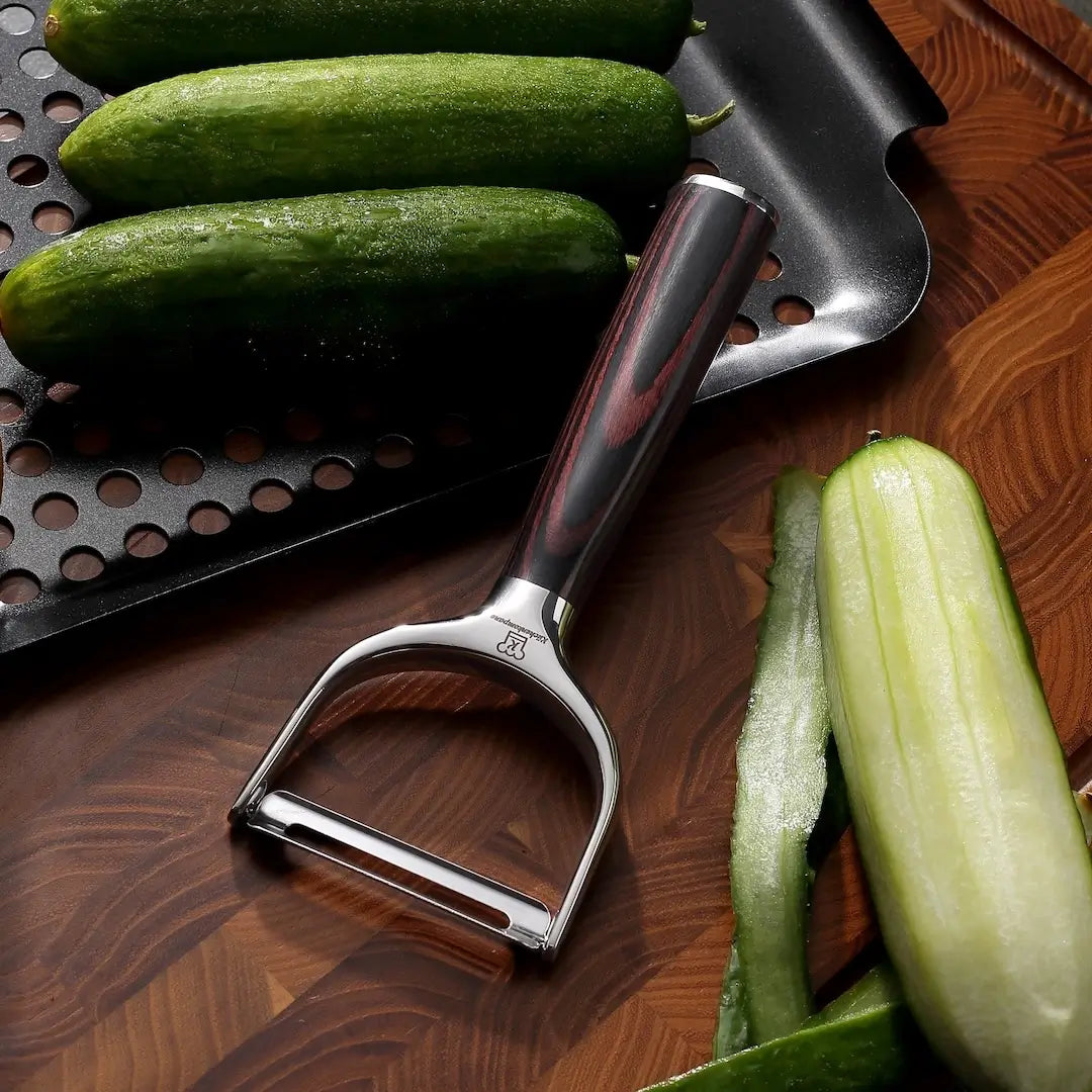 Asiatisches Premium Schäler Set + Gratis Santoku