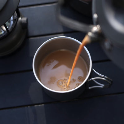 Titan Becher